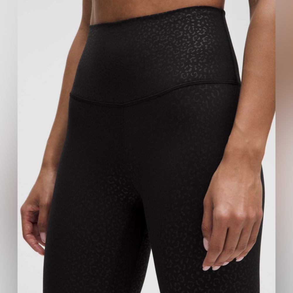 NWT Limited Lululemon 6 Align High-Rise Pant Leggings Leopard Daisy Emboss Black